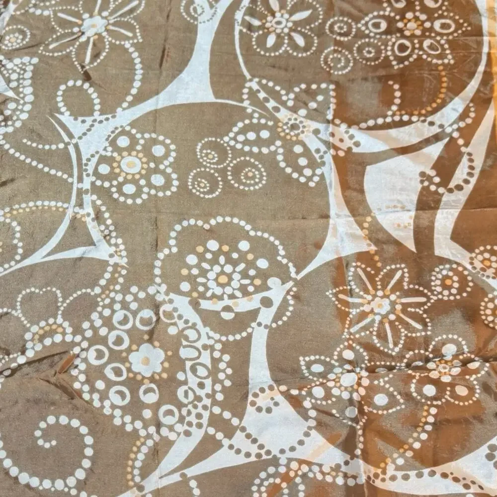 Lilly D'or Vintage Floral Design Scarf